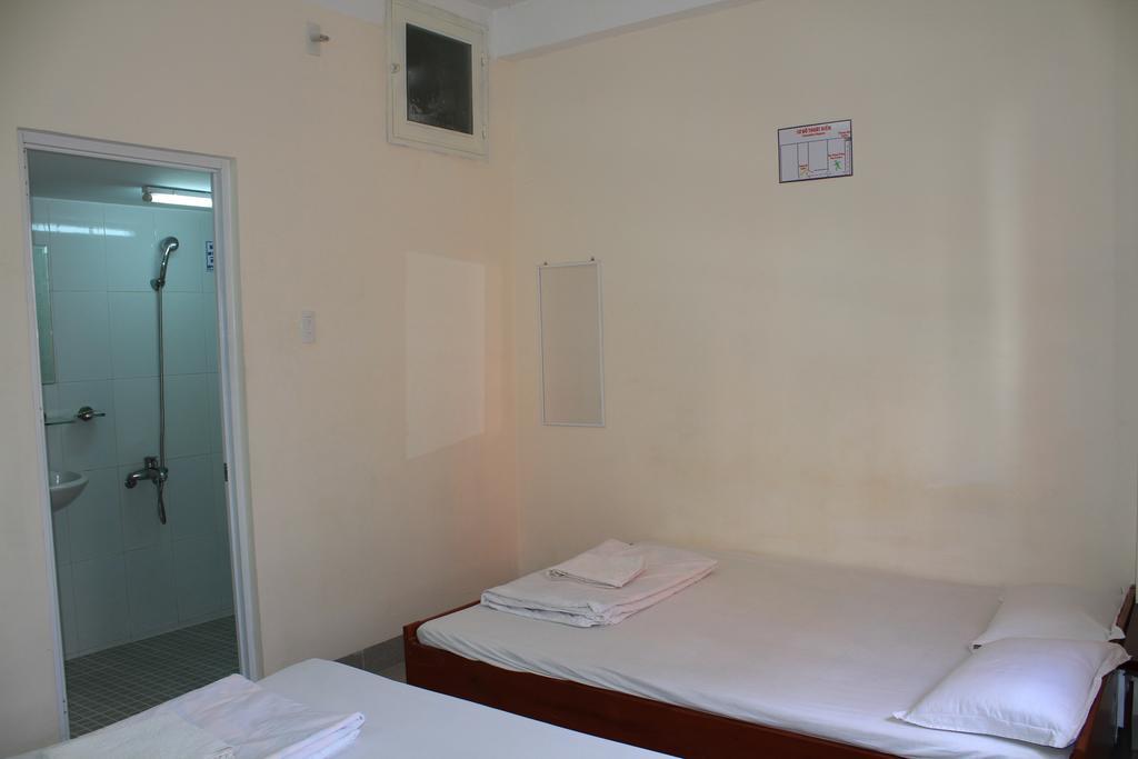 Ngoc Mai Guesthouse Буон Ма Туот Стая снимка